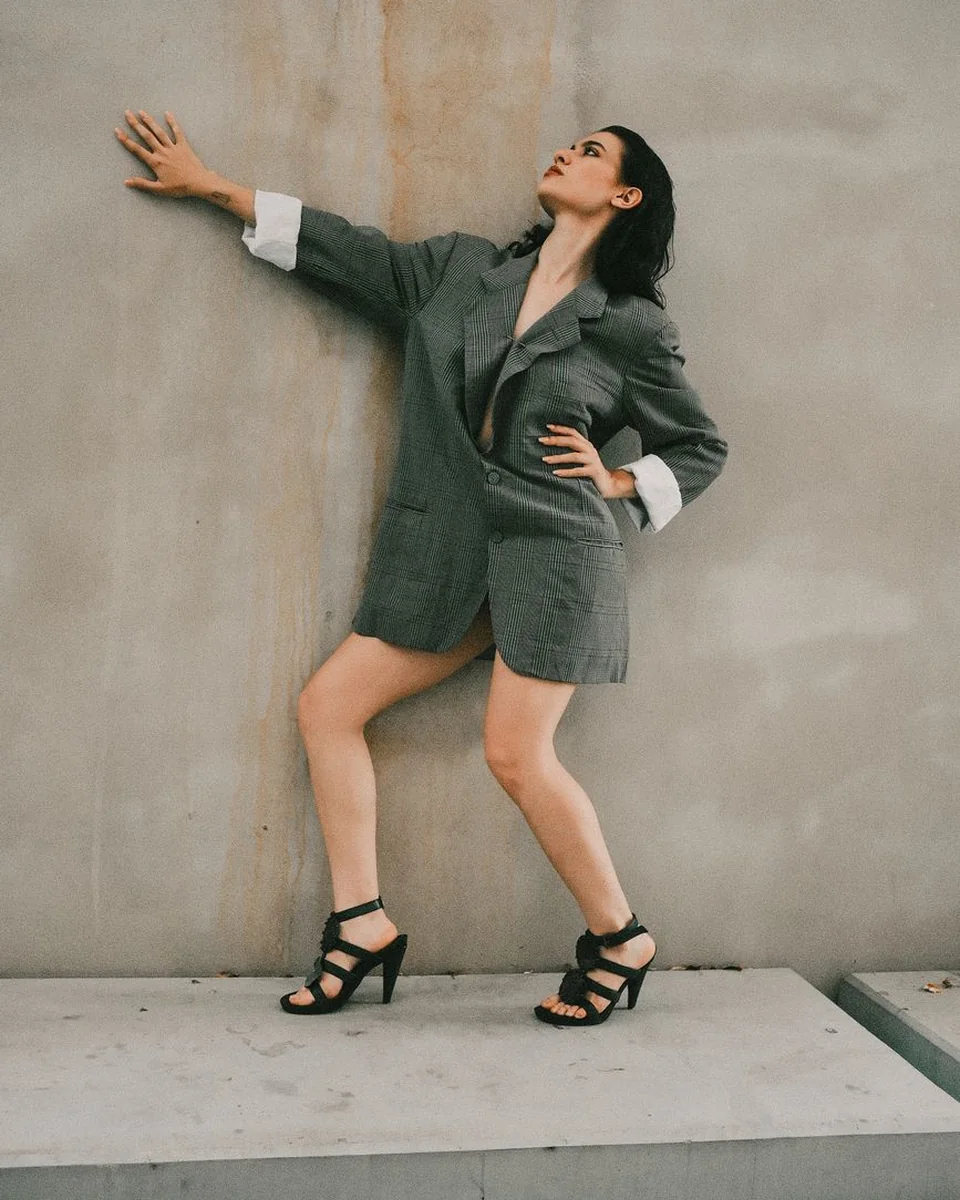 Weekend Cropped Blazer alternate