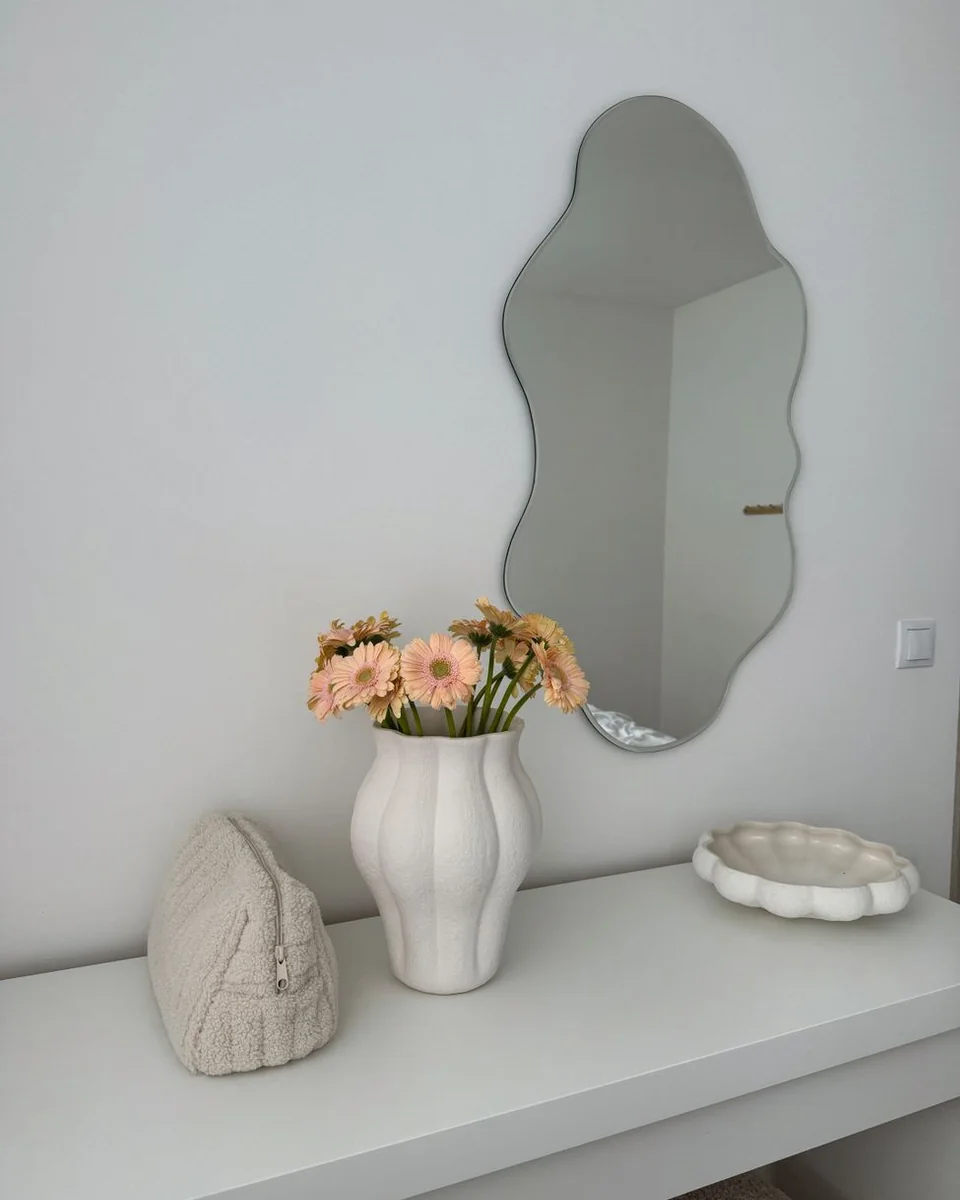 Round Wall Mirror