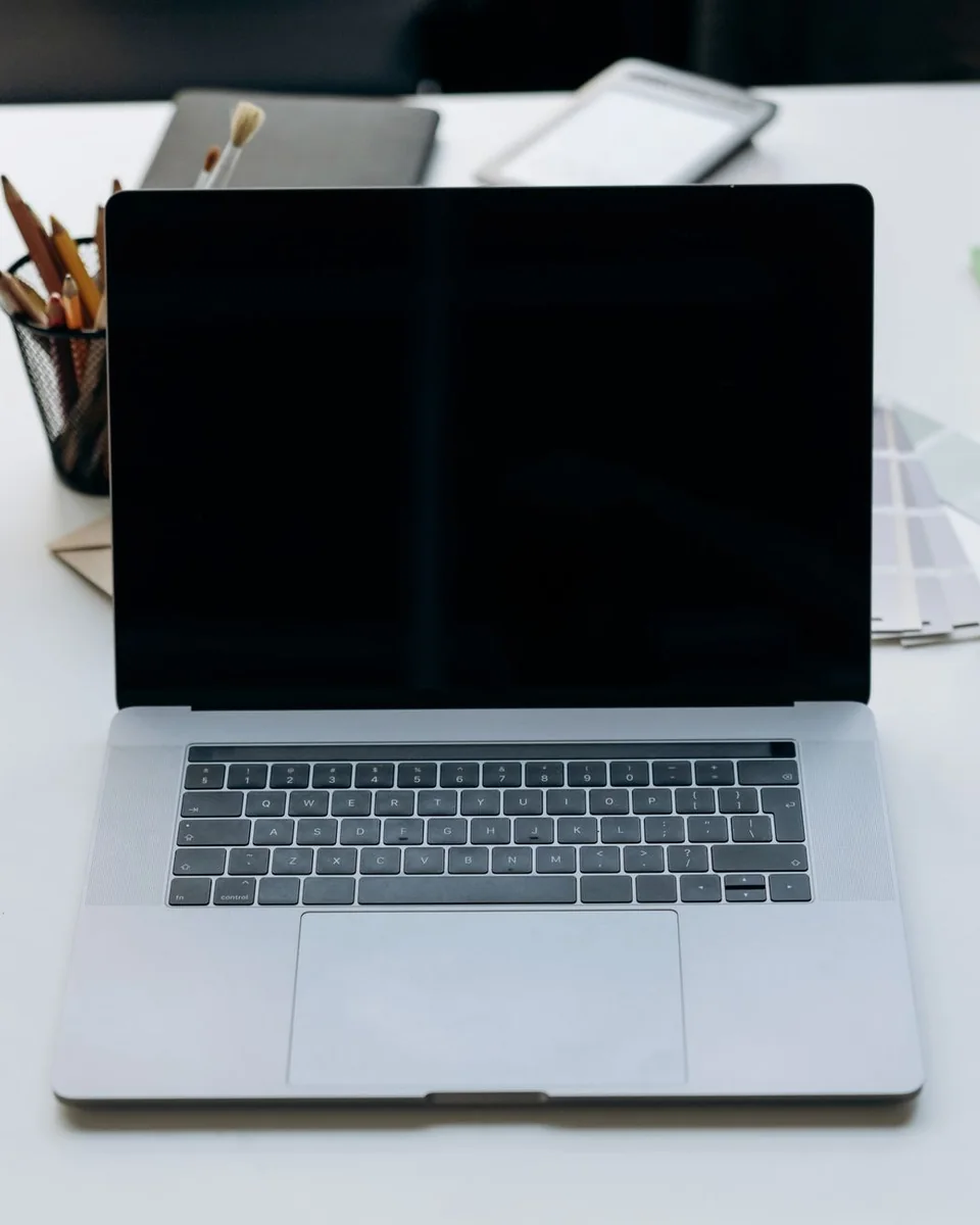 Vector Pro Laptop