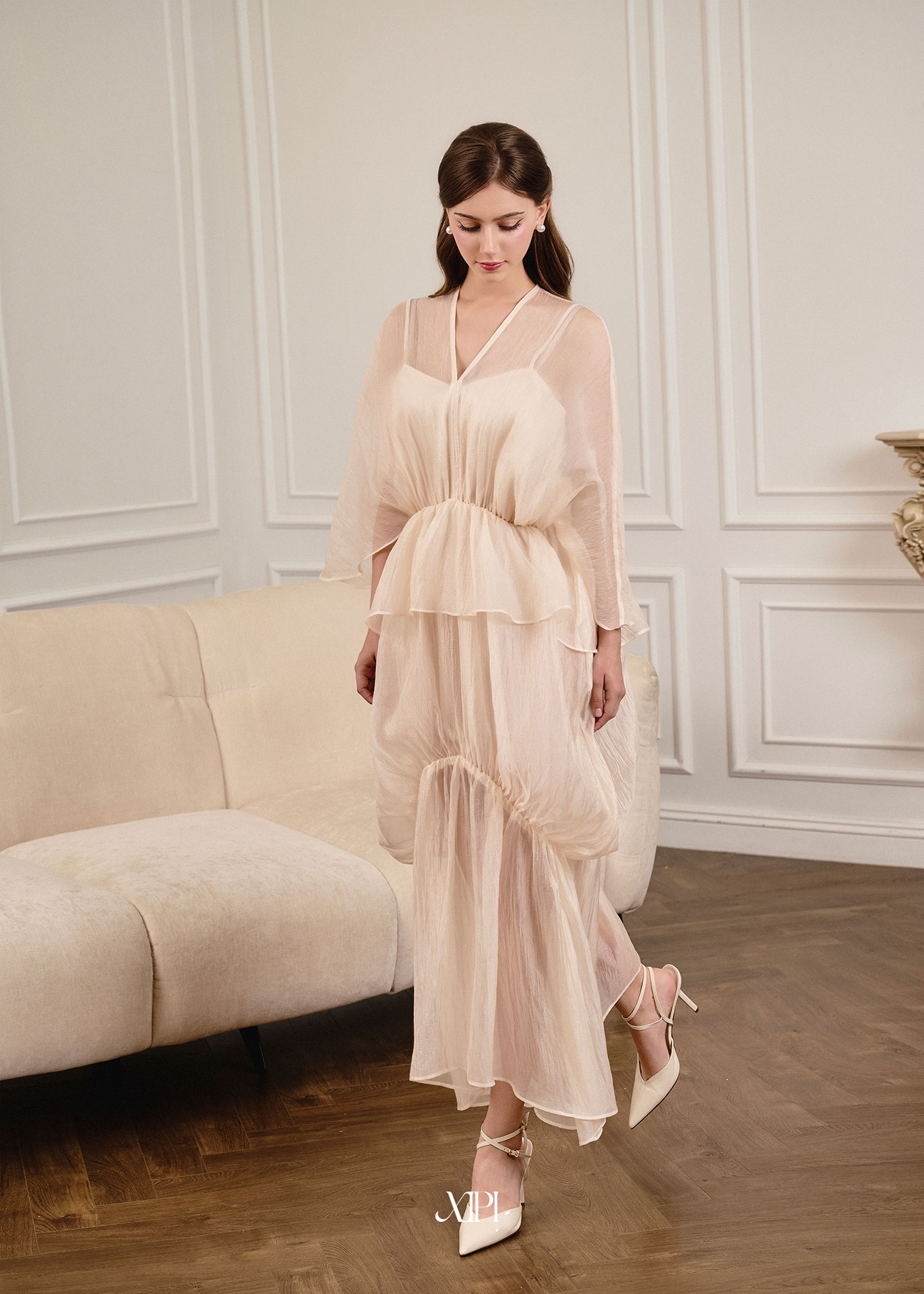 Romy Maxi - Đầm Voan Tơ Kem Cổ V Tùng Nhún Nhiều Tầng alternate
