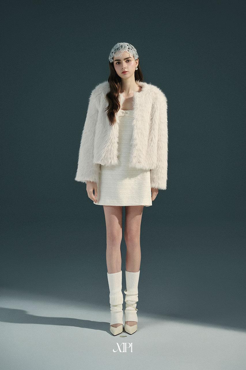 Shiloh Coat - Áo Khoác Lông Mềm Màu Kem alternate