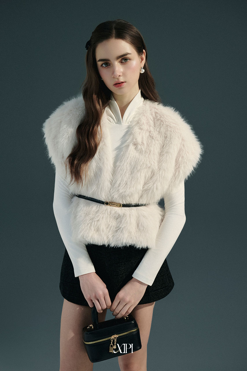 Rina Short - Quần Short Tweed Nhung Đen alternate
