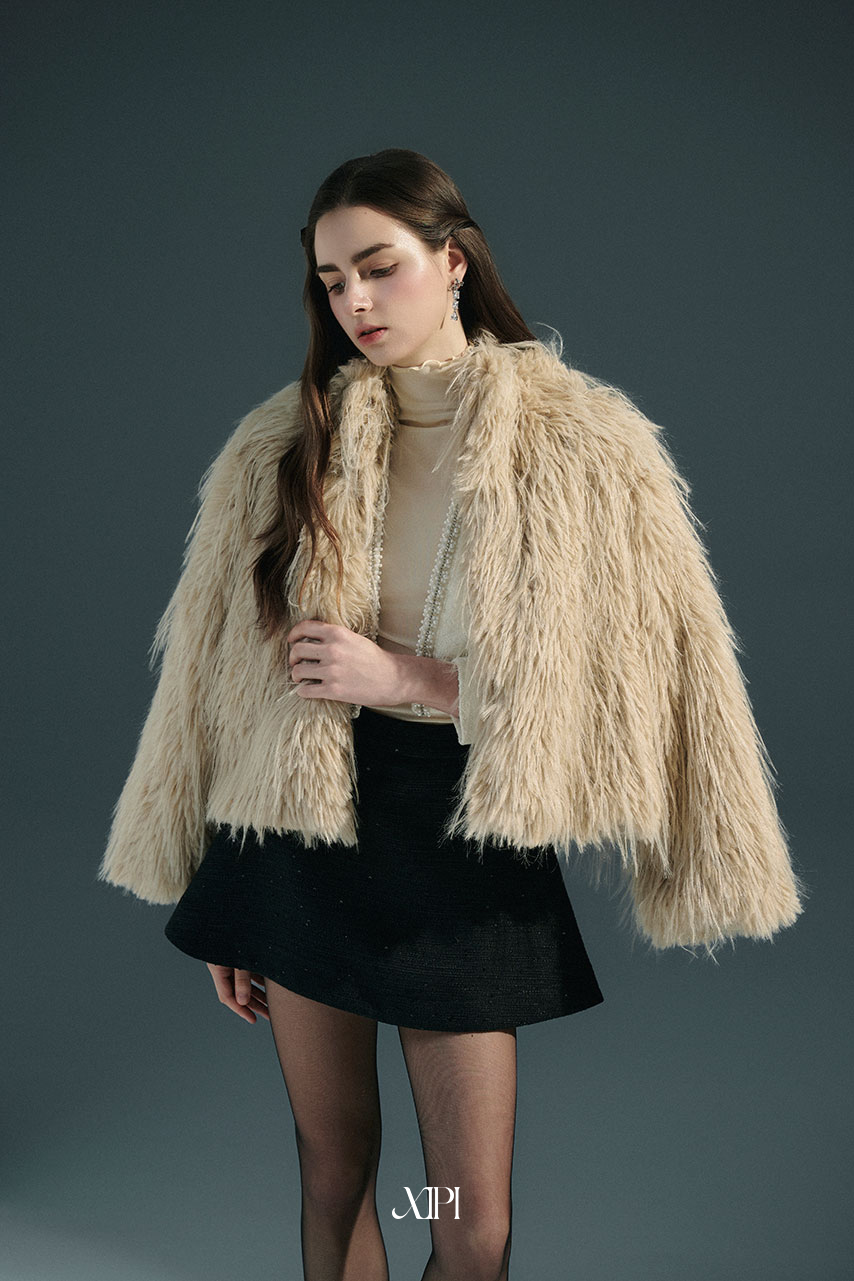 Eliza Coat - Áo Khoác Lông Vũ Cổ Cao Màu Vani