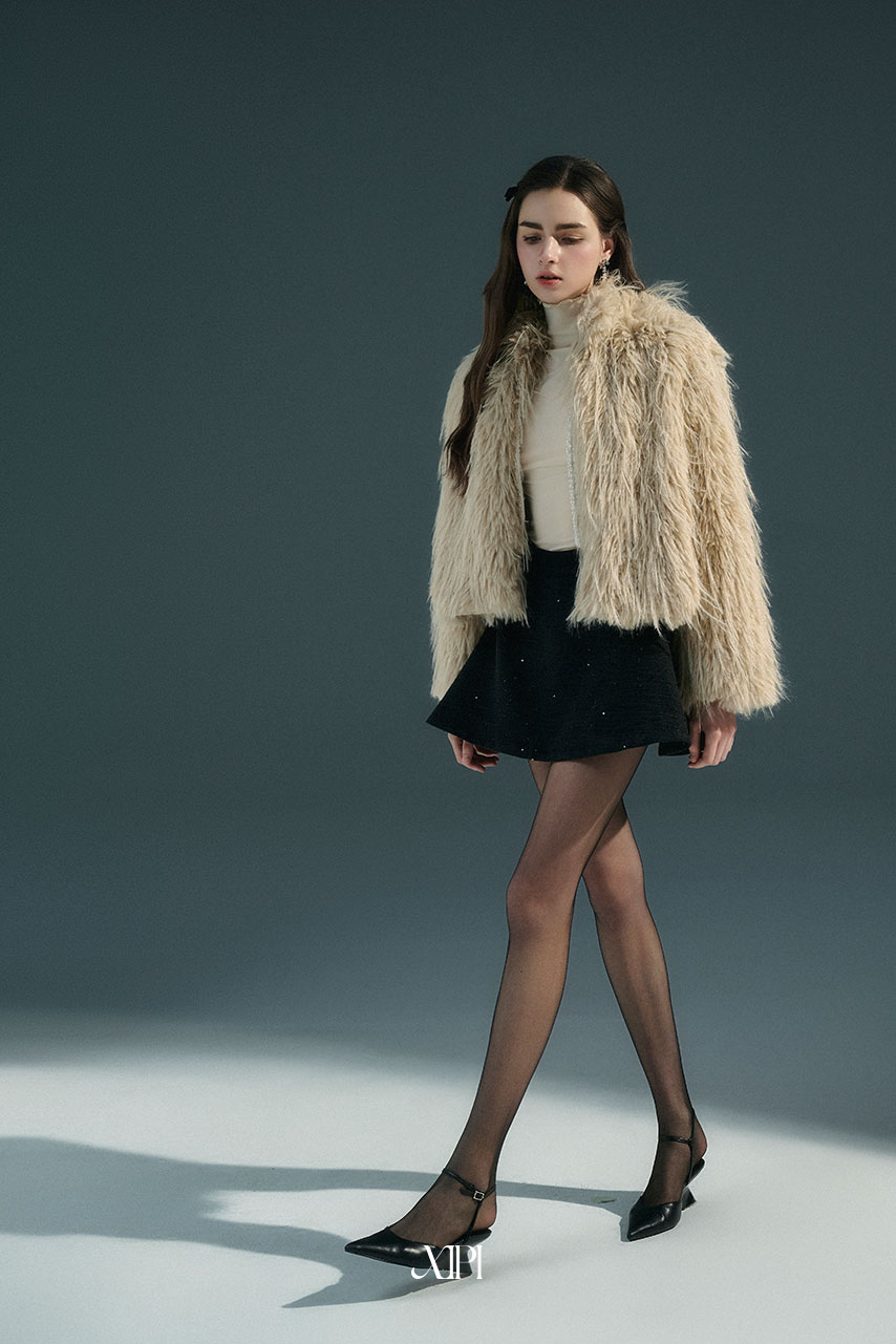 Eliza Coat - Áo Khoác Lông Vũ Cổ Cao Màu Vani alternate