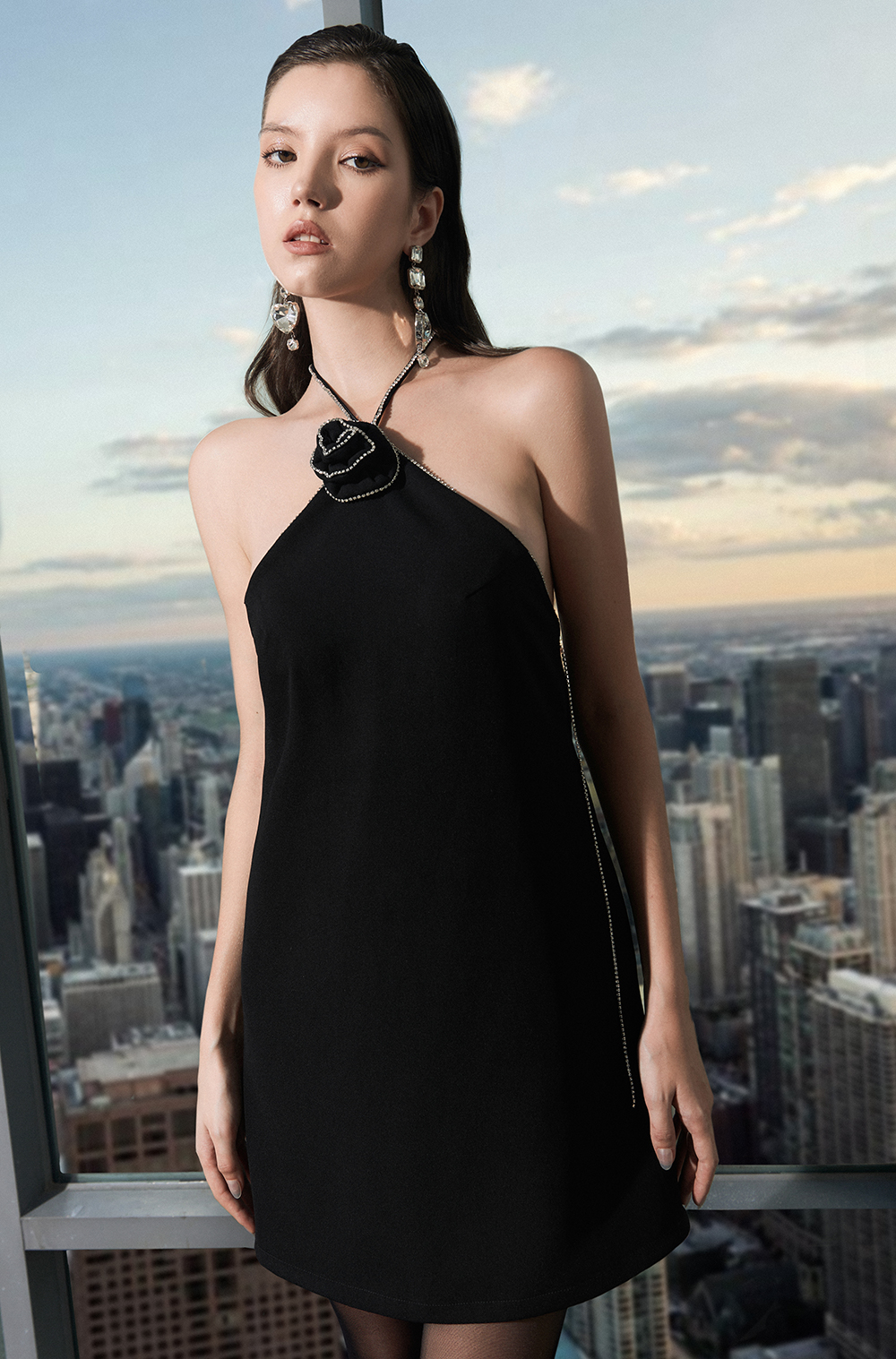 Sophia - Đầm Yếm Đen Lưng Đổ Cổ Đính Hoa Viền Dây Đá alternate