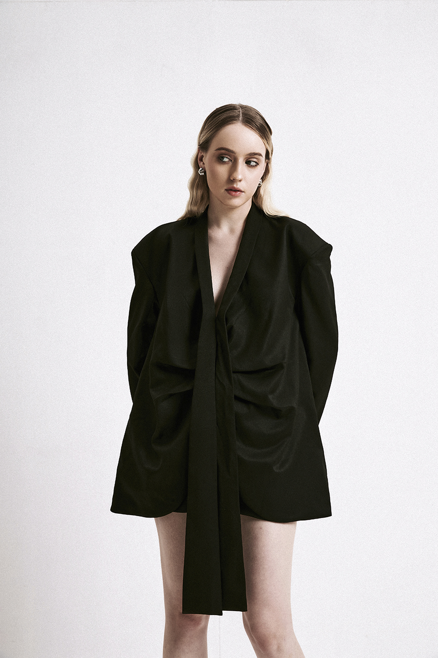 Louisa (Black)- Áo Vest Đen Xếp Kiểu Cổ Buộc Dây alternate