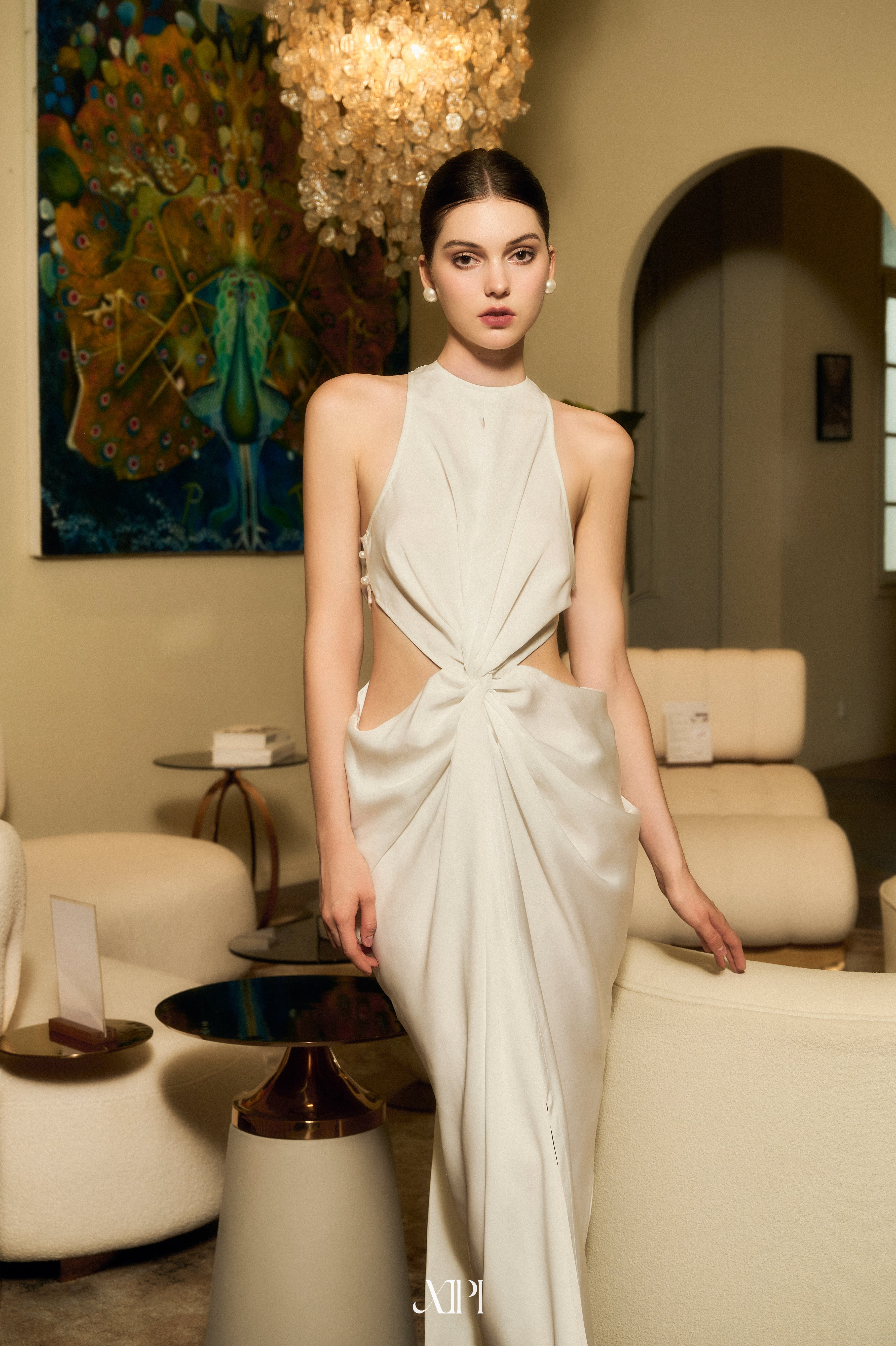 Silky - Đầm Lụa Trắng Khoét Eo Kèm Váy Lót