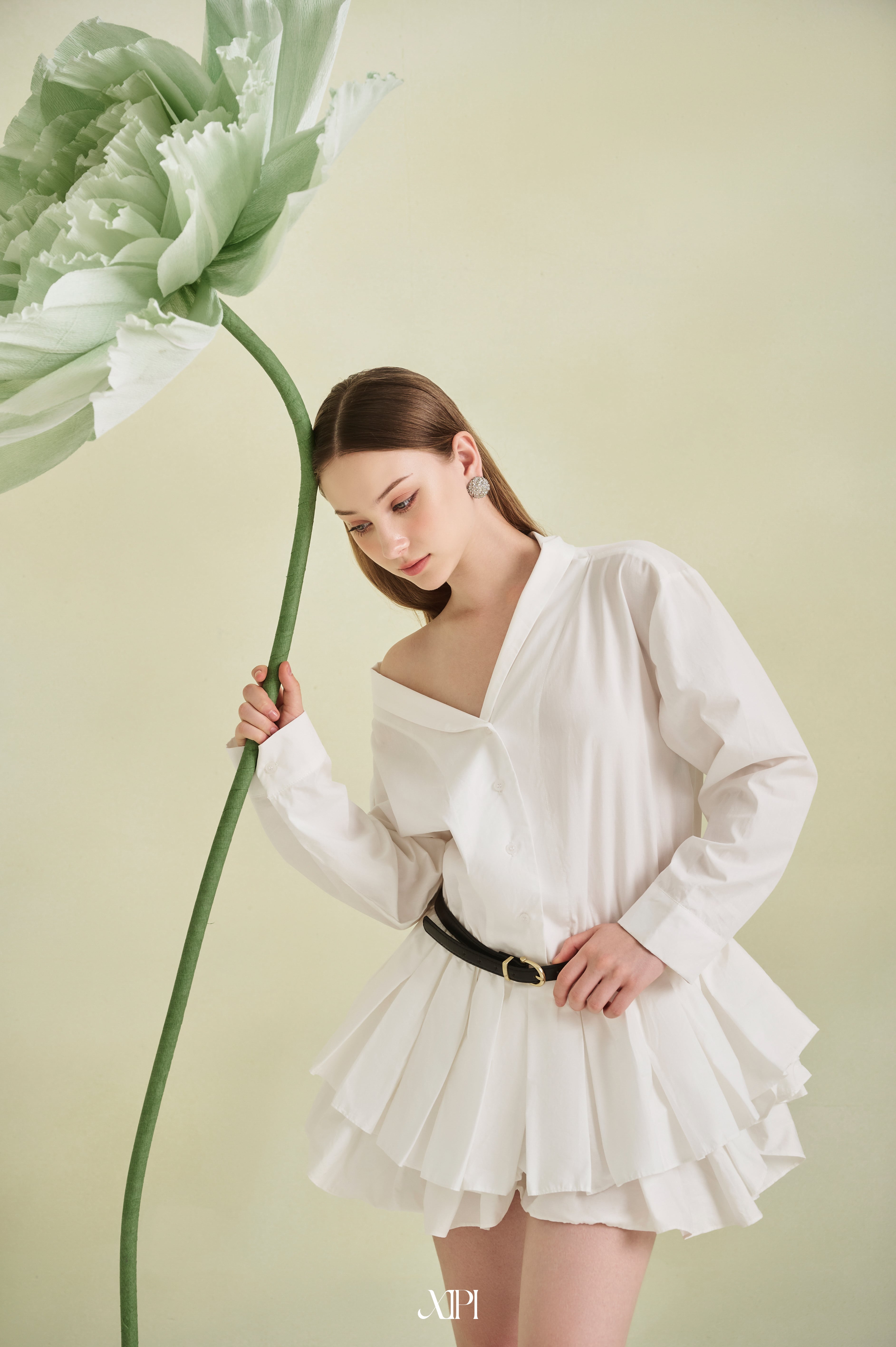 Grace Dress - Đầm Sơ Mi Lệch Vai Kèm Quần Short (Không Kèm Nịt) alternate