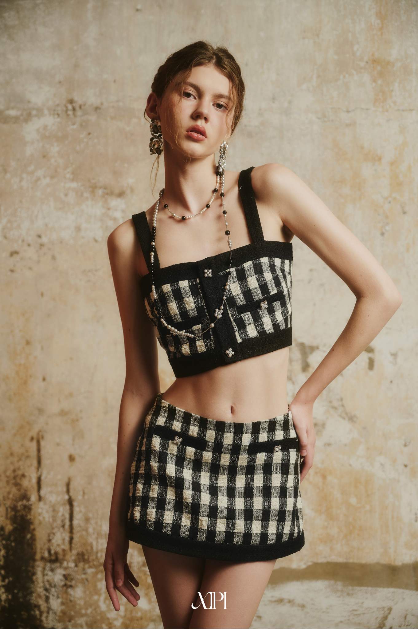 Farrah Skirt - Chân Váy Bố Caro Viền Đen alternate