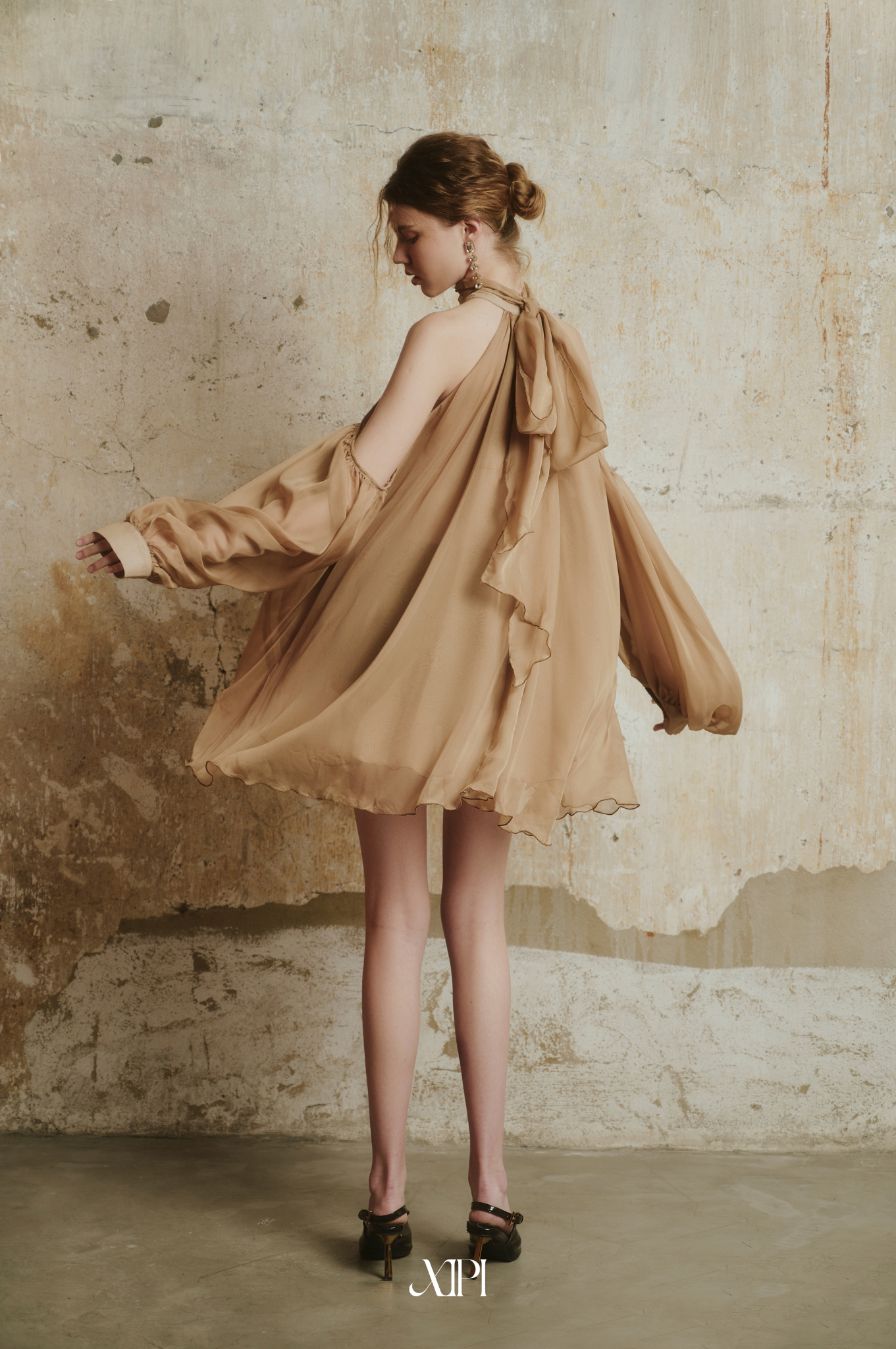 Giselle Top - Áo Voan Nâu Cổ Yếm alternate