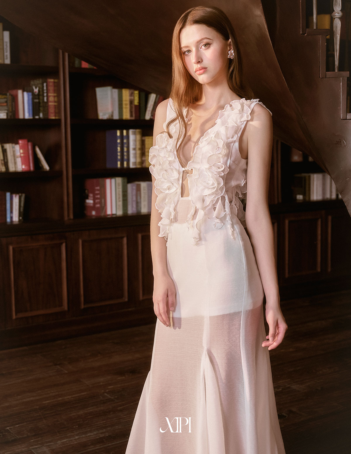Vivian Dress - Đầm Voan Gân Trắng Nhún Bèo Tùng Đuôi Cá alternate