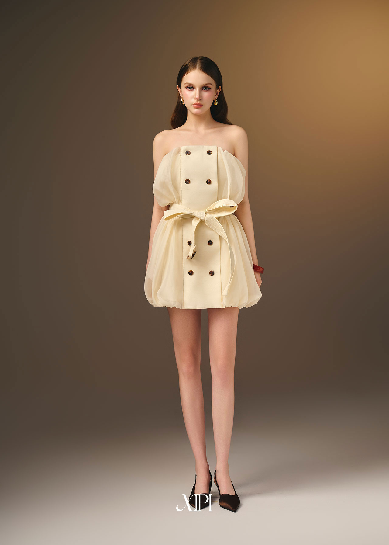 Gracie Dress - Đầm Voan Kem Nhún Bí Gài Nút alternate