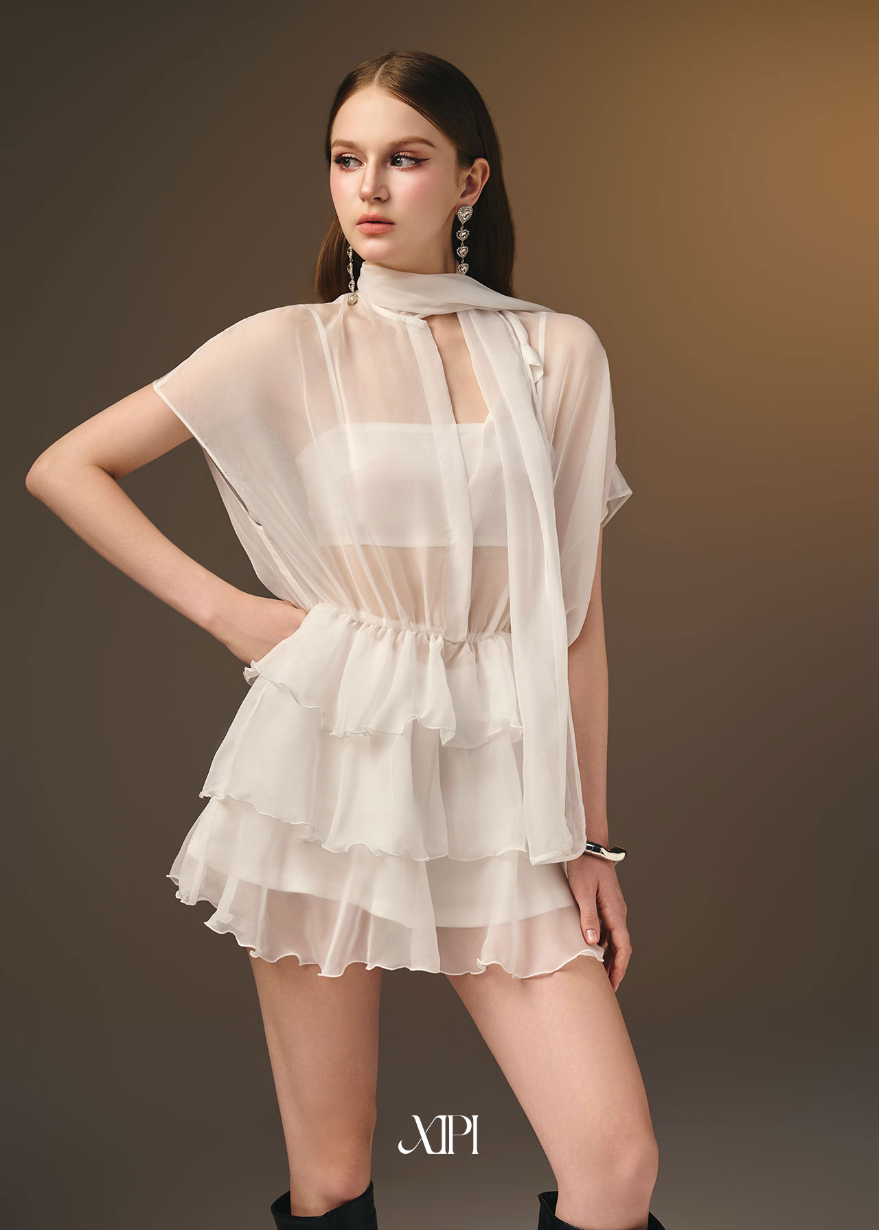 Emblyn Dress - Đầm Voan Trắng Tùng Nhiều Tầng Bèo alternate