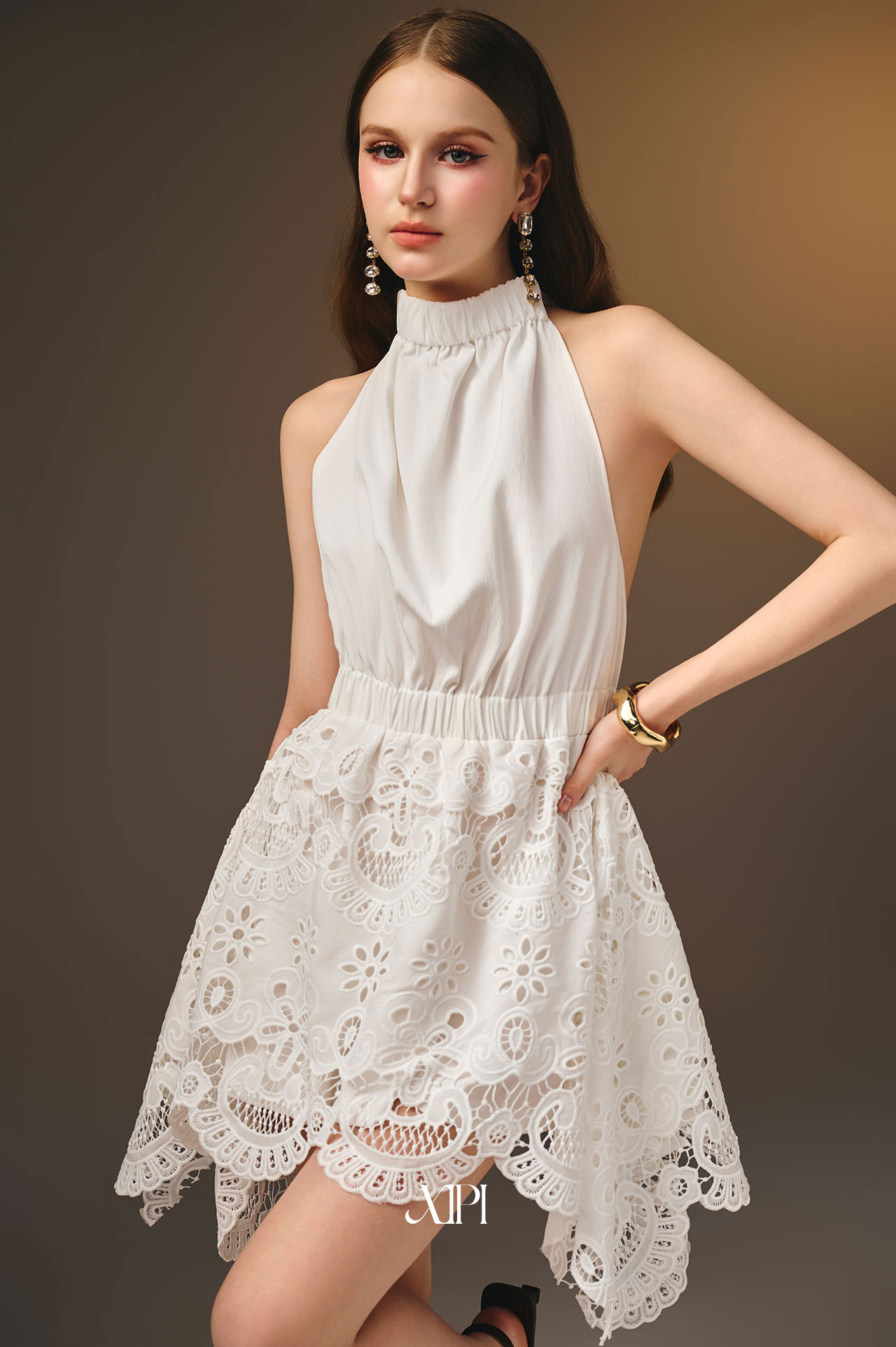 Shelia White Dress - Đầm Yếm Trắng Hở Lưng Tùng Ren