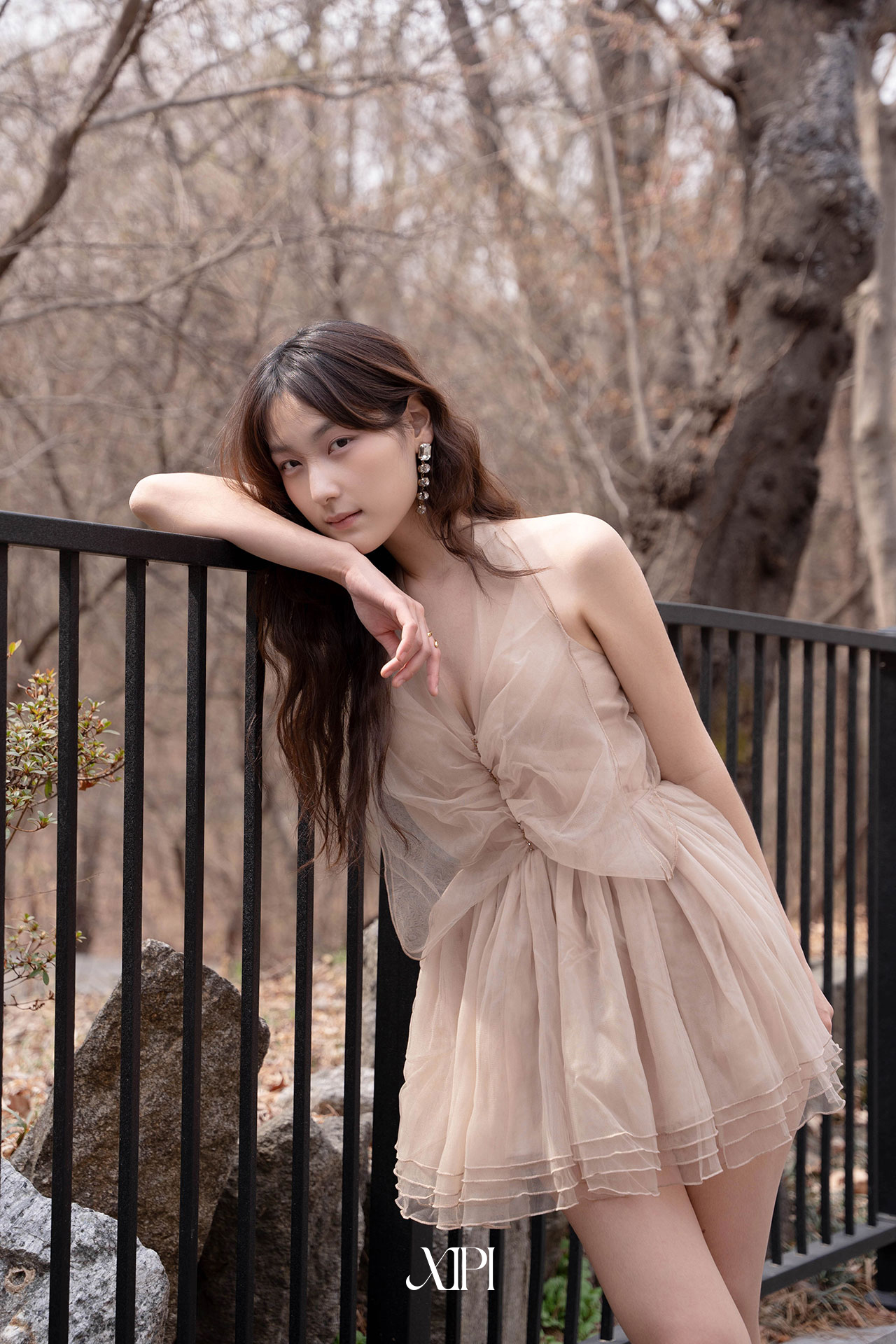 Sanvi Dress - Đầm Yếm Lưới Tùng Ngắn Nhiều Tầng