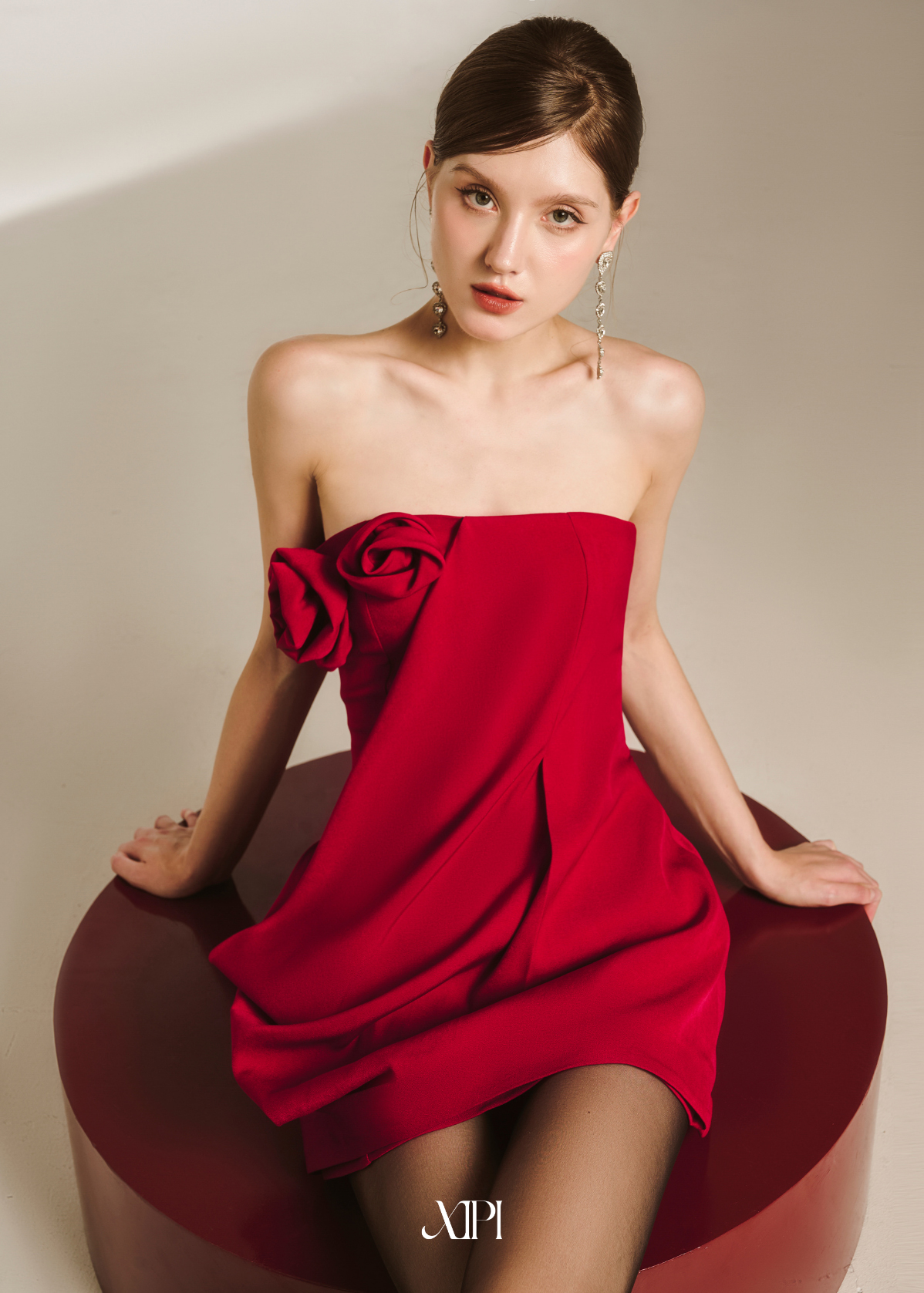 Leila Red Dress - Đầm Cup Đỏ Đính Hoa Tùng Xếp Gợn