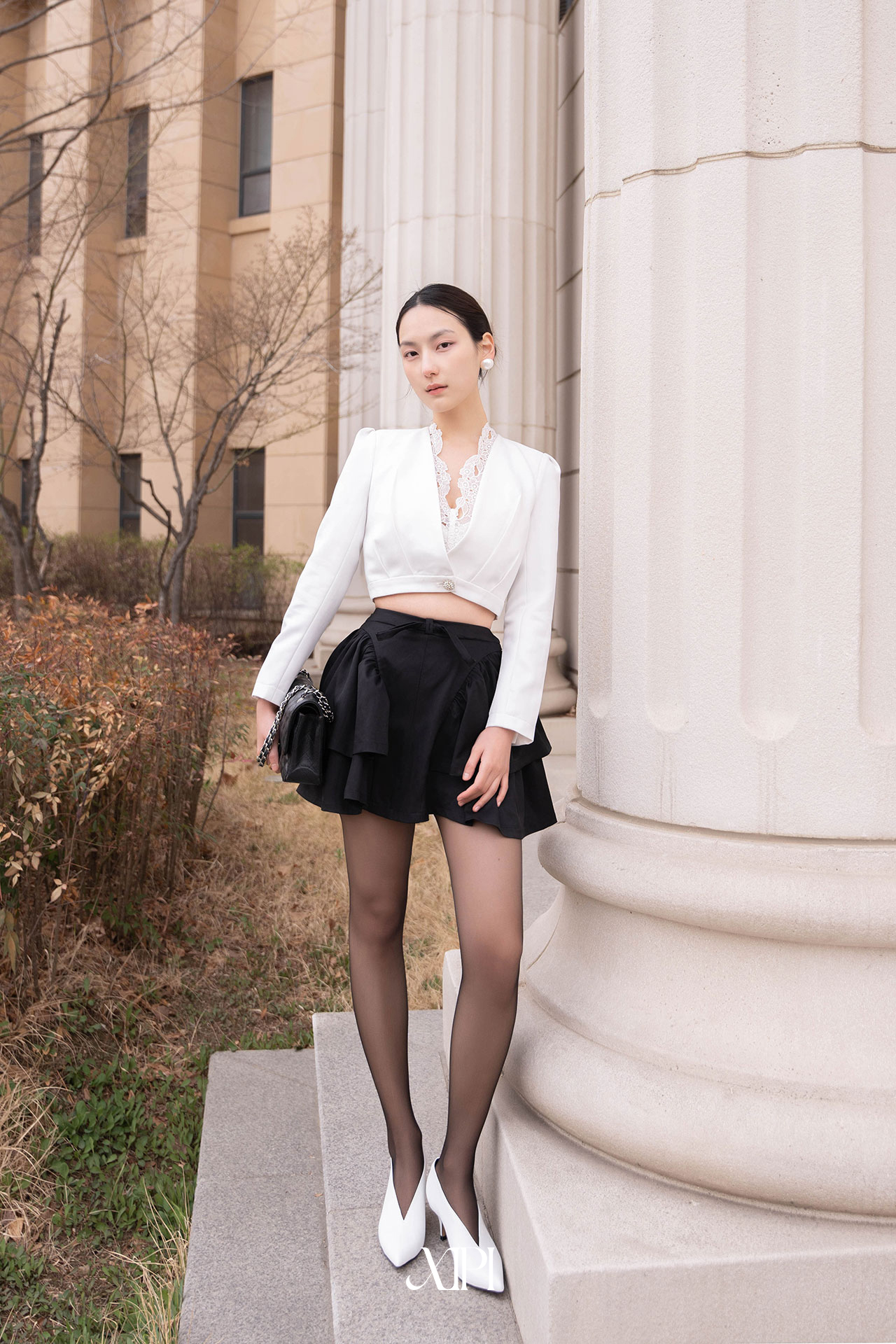 Reign Skirt - Chân Váy Kaki Đen 2 Tầng Bèo