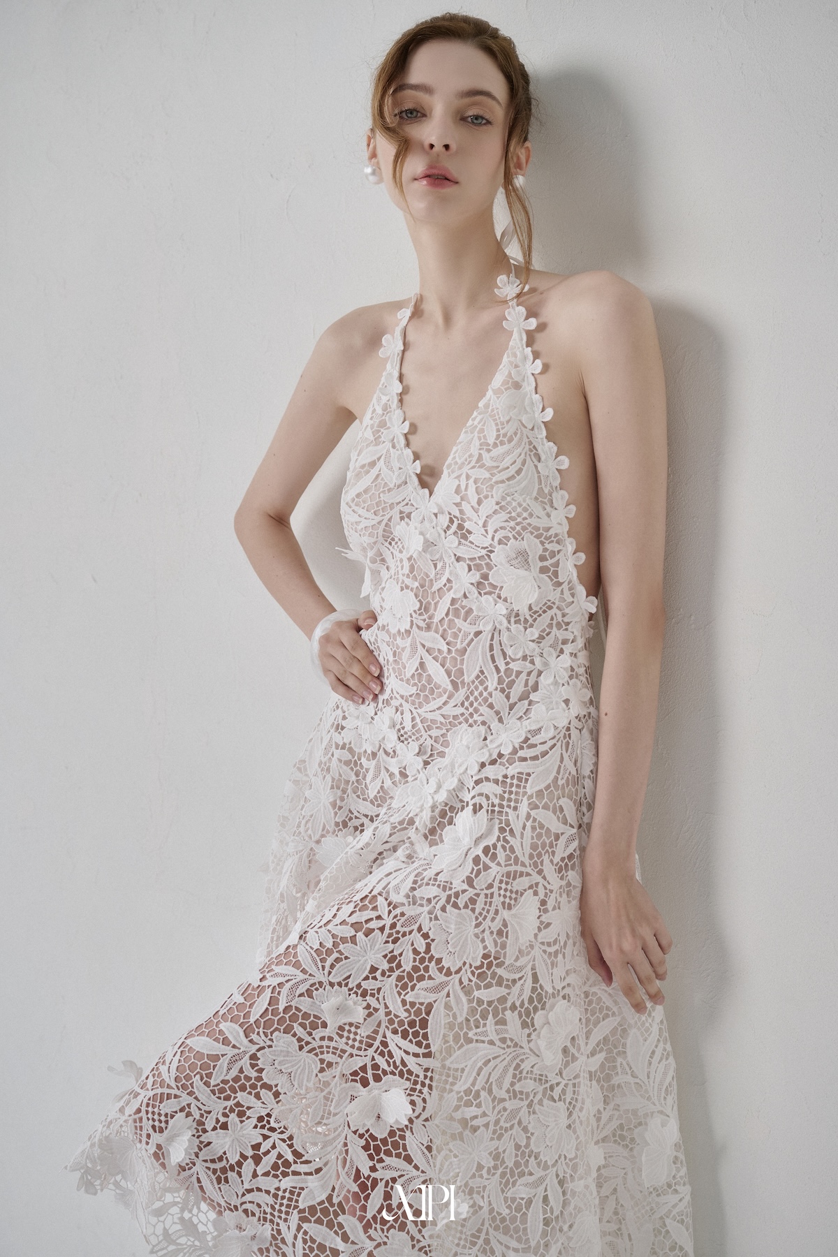 Lucent Mist Dress - Đầm Ren 3D trắng Tùng Lệch Hở Lưng