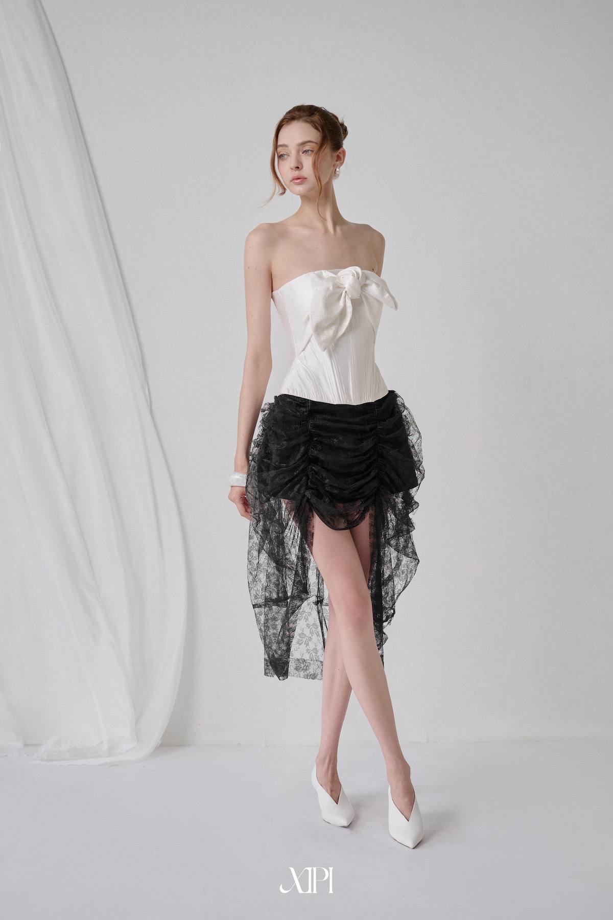 Lunar Tide Skirt - Chân Váy Lưới Hoa Đen Rút Nhún alternate