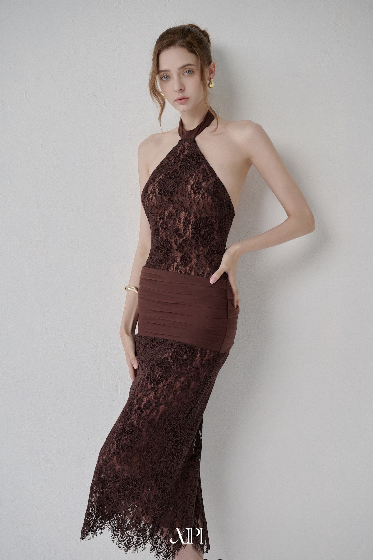 Velvet Soil Dress - Đầm Yếm Ren Nhung Nâu Đỏ alternate